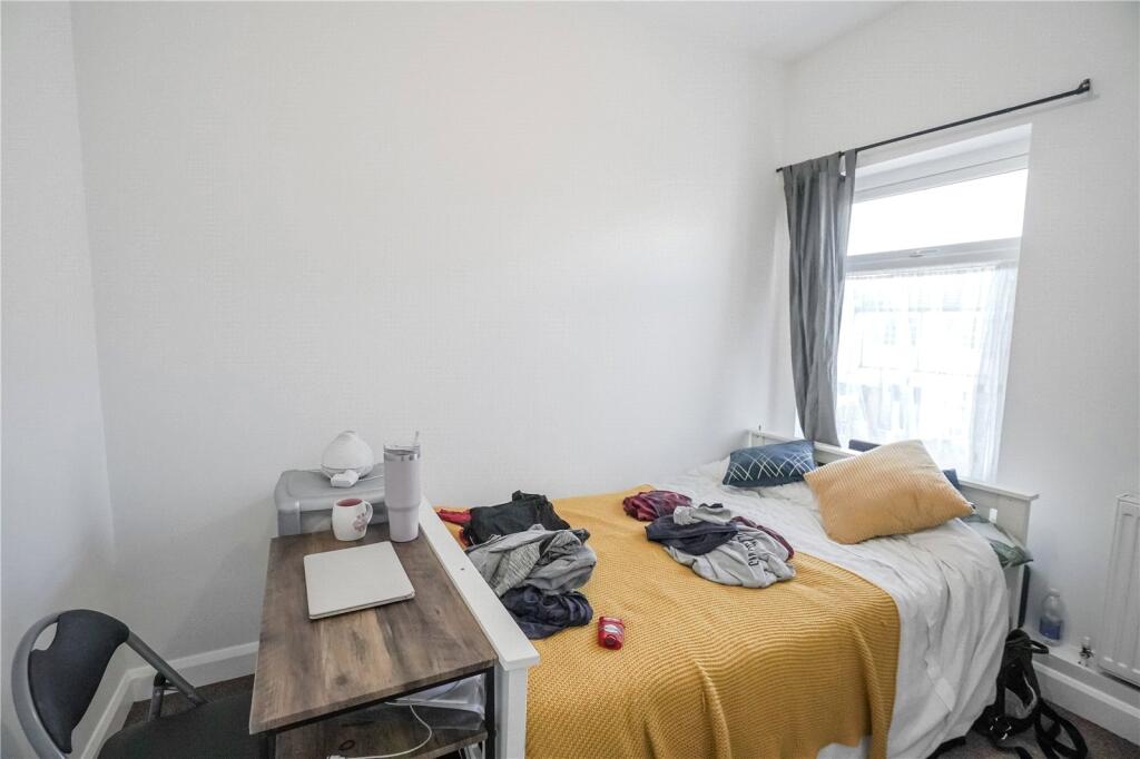 Flat 3 - Bedroom