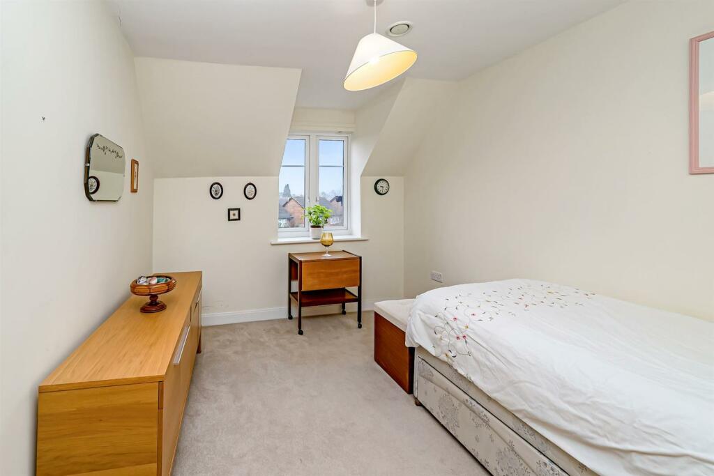 05-7173JPH-21 Blyton House 005 (1)-medium.jpg