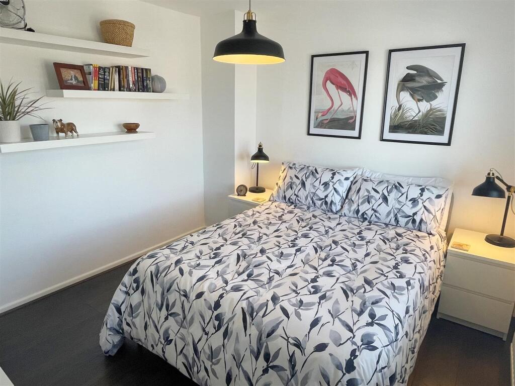Bed 1a.JPG