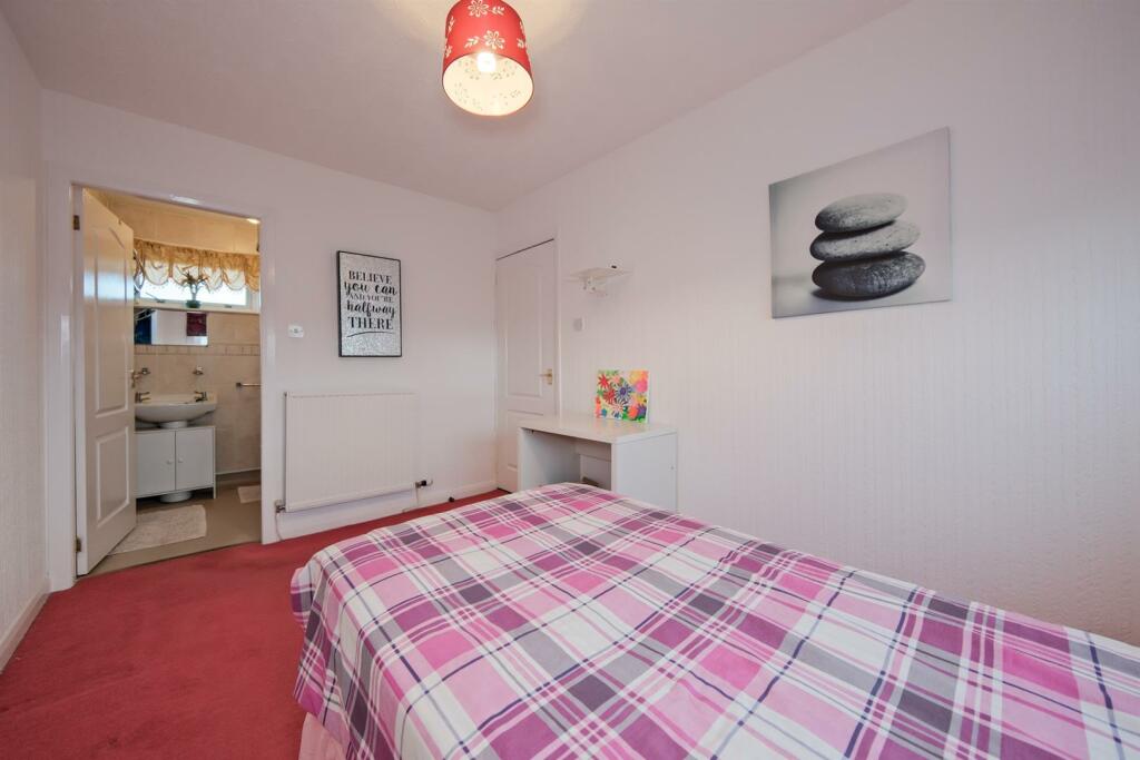 028-35 Greenfield Road, Carluke, ML85DA.jpg