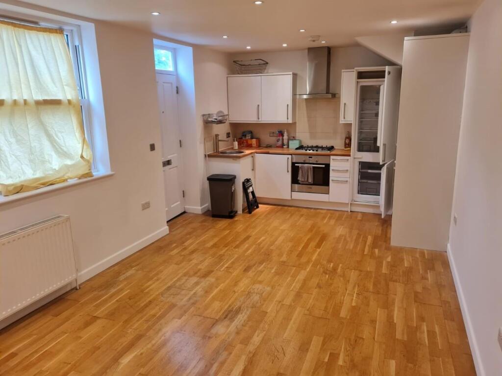 Living Room/Kitchen