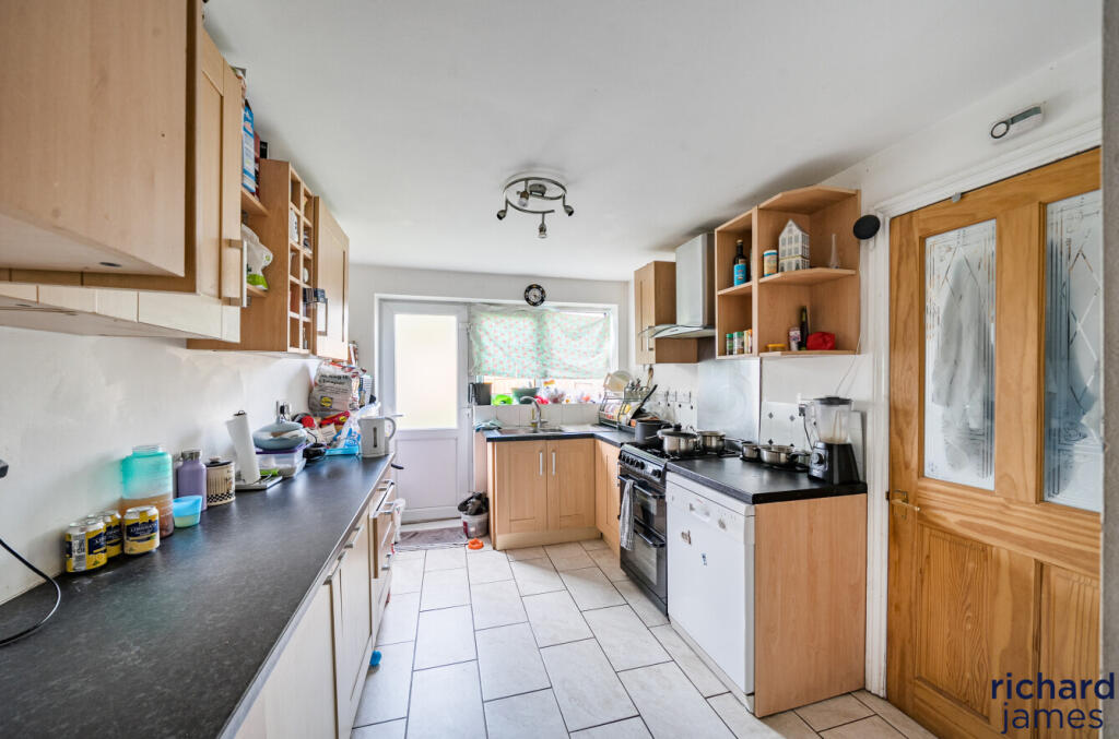 a272b2c3c541461b9f21bebd7ccf5bd7