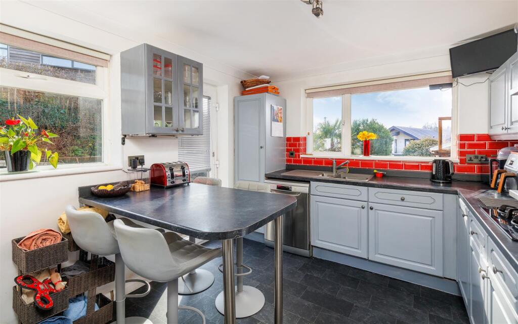 Kitchen 1-2