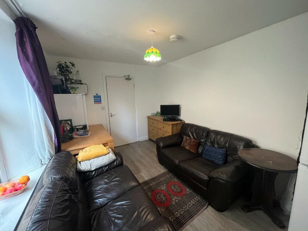 Living room.jpeg