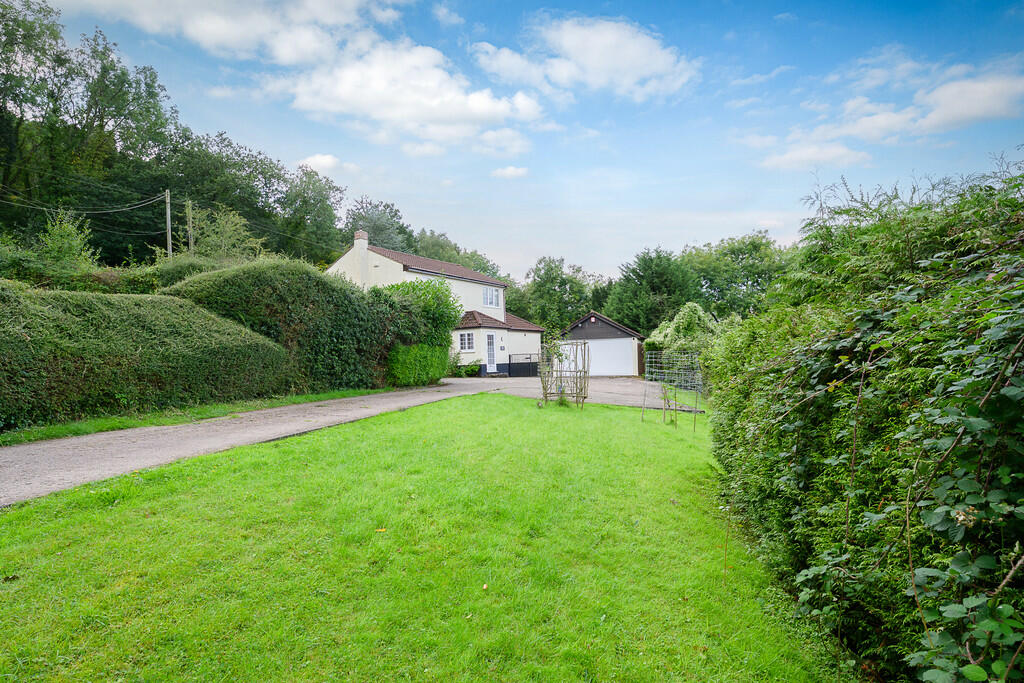 Plumtree Cottage-...