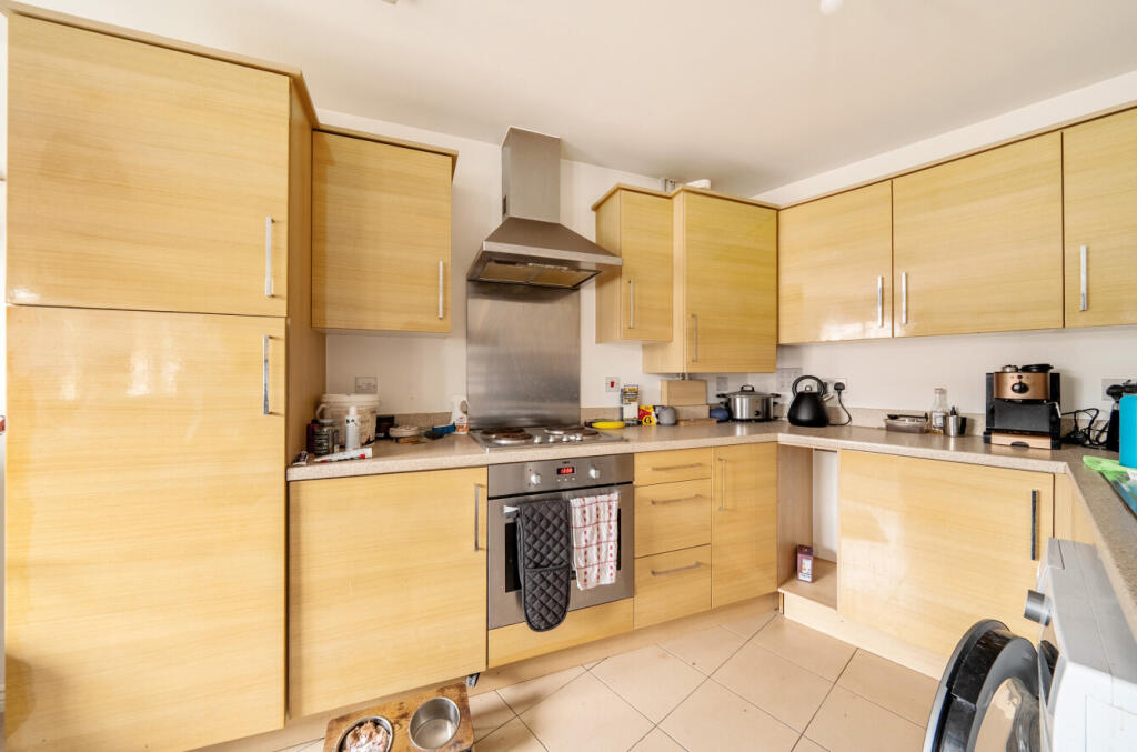 1328635-10-688101...