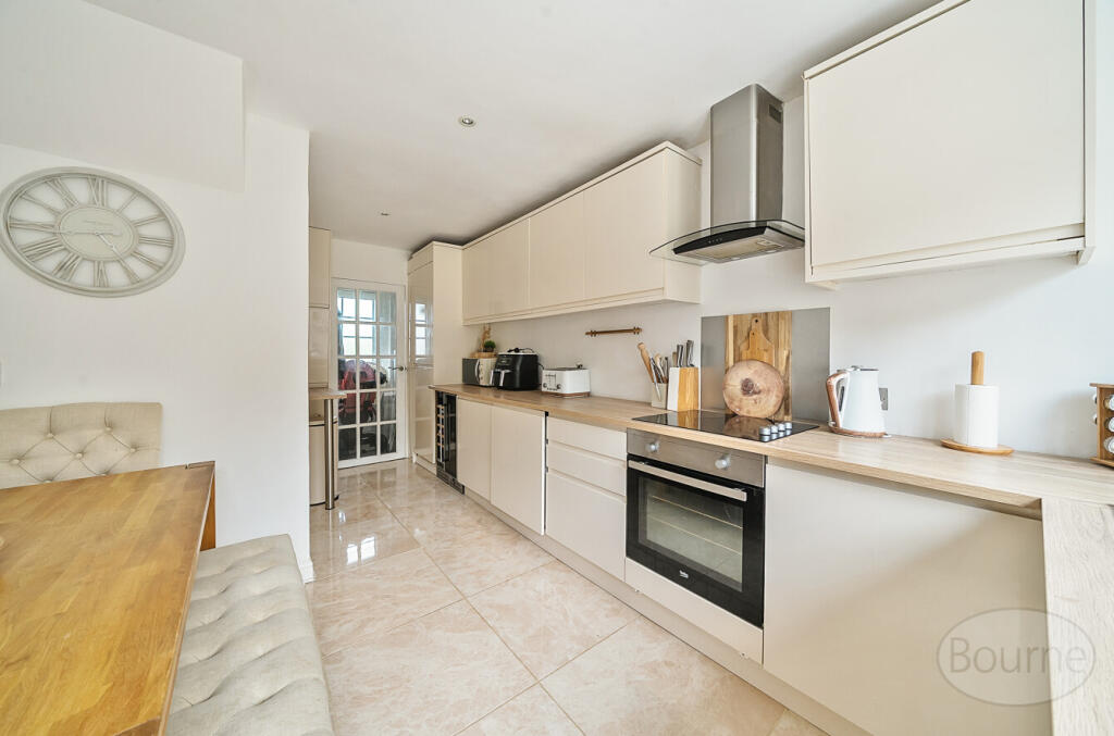 ef510ee9-85c7-437...