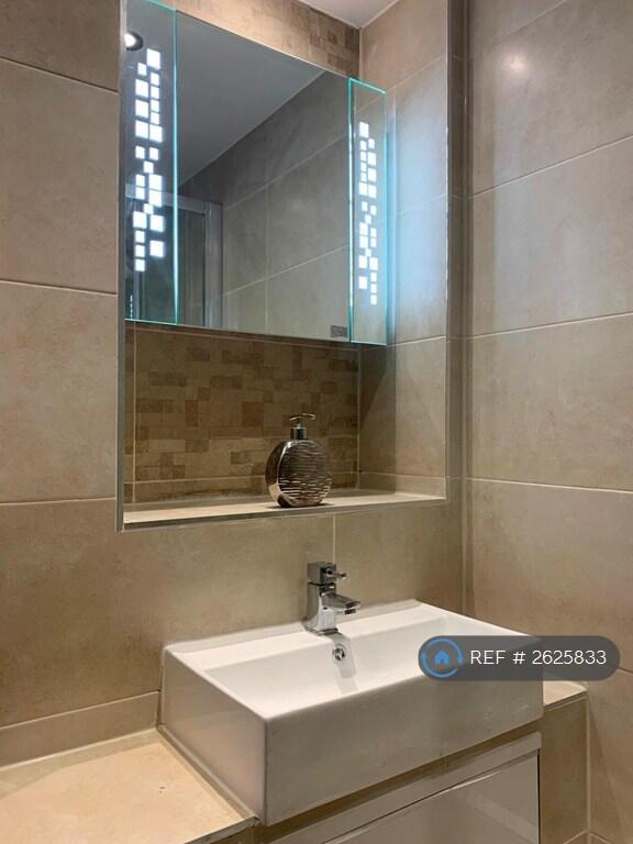 Ensuite For Double Bedroom 2