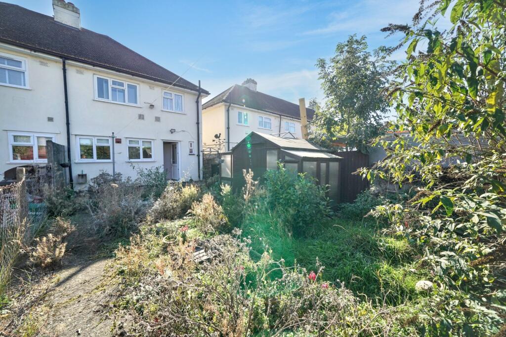 10 Drift Way, Colnbrook, Slough SL3 0LQ