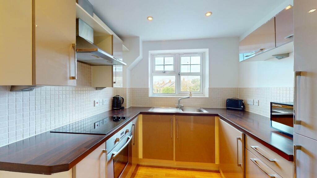 4-Stonebridge-Lea-19-Farnley-Crescent-10242024_172