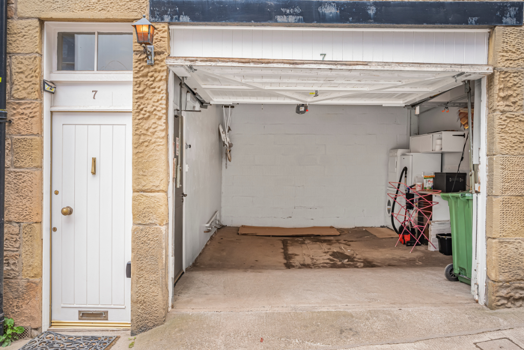 Single Garage