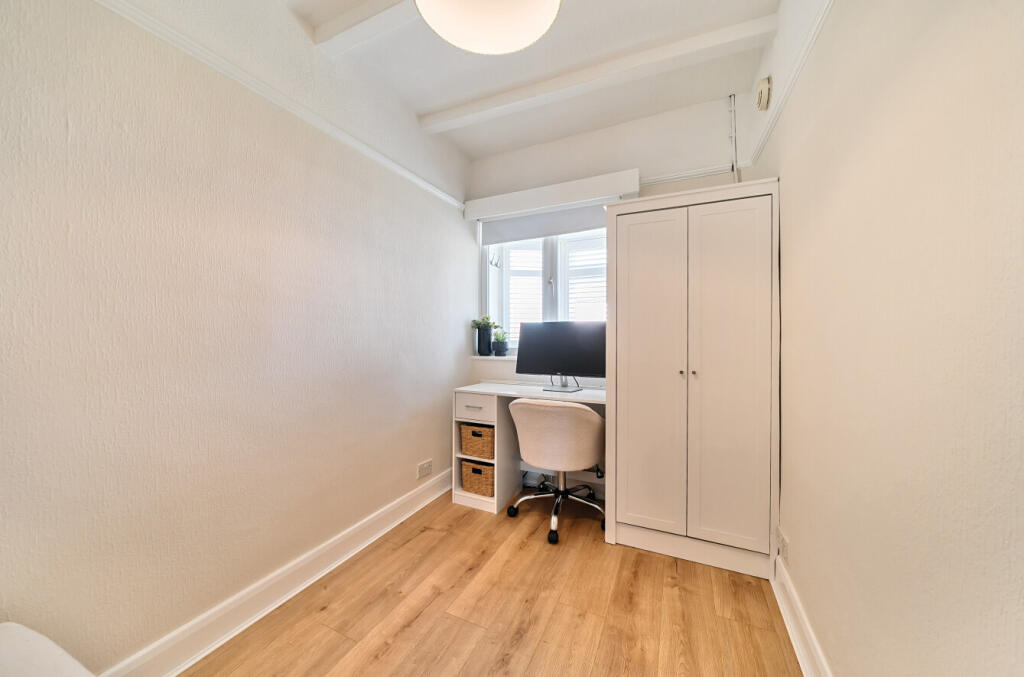 19-681503290283a-...