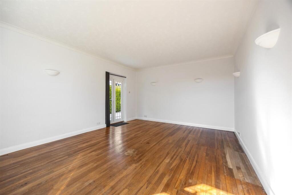 Grange Park, 14-023.jpg