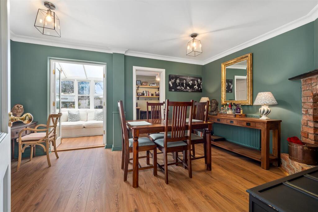 Spacious Dining Room