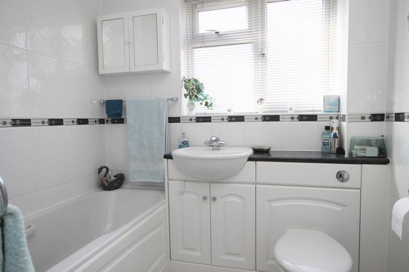 11612_5819620_IMG_11_0000 2.jpg