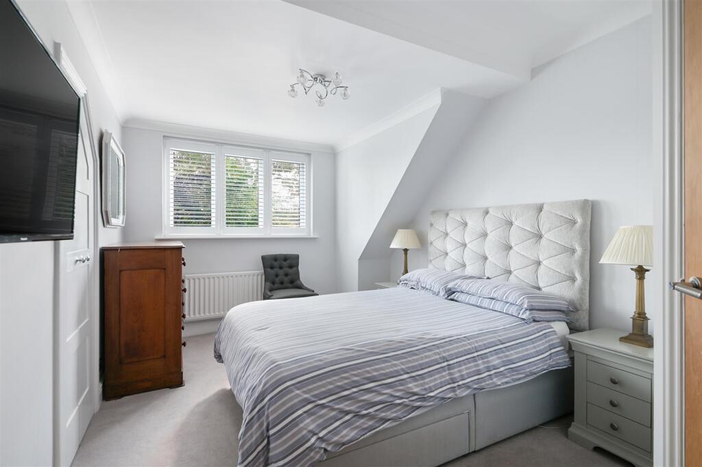 MEADE COURT,28- (8).jpg