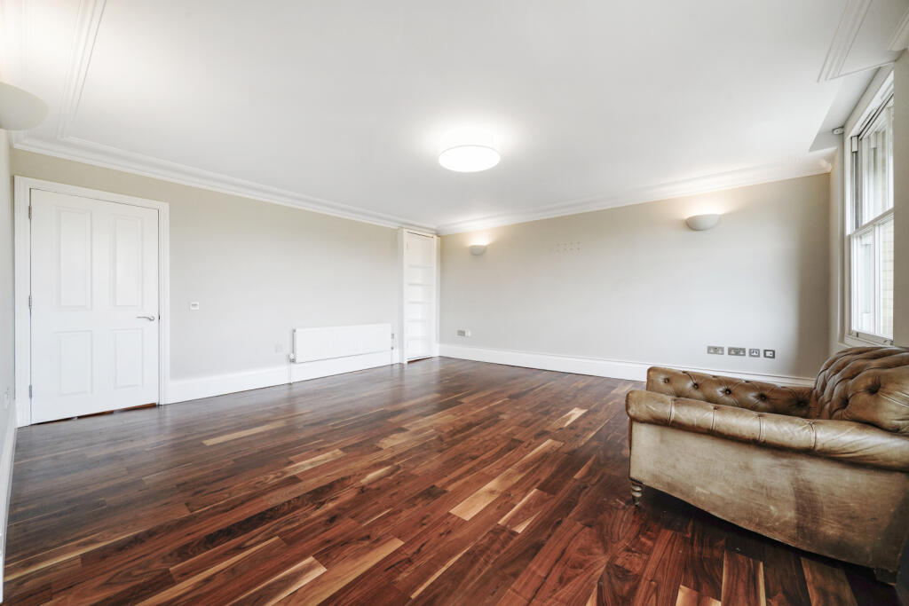 property in Thornton Place, 
Clapham Common North Side, SW4