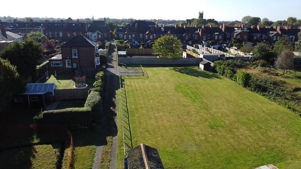 dji_fly_20250929_101118_0_1759137078576_photo_low_