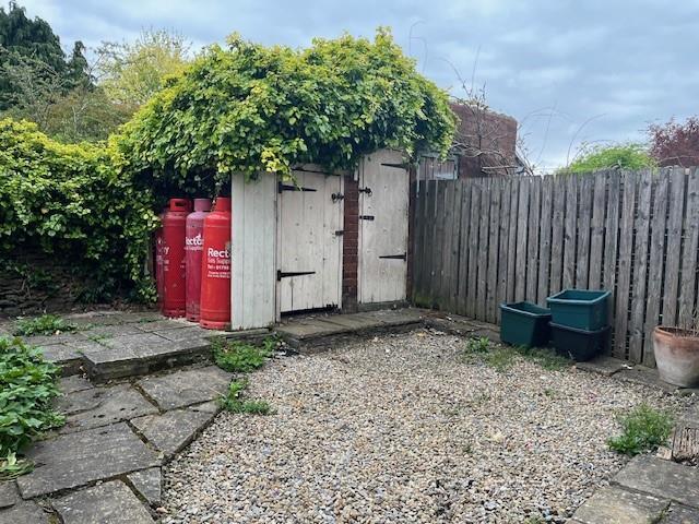 EAST END GARDEN.jpg