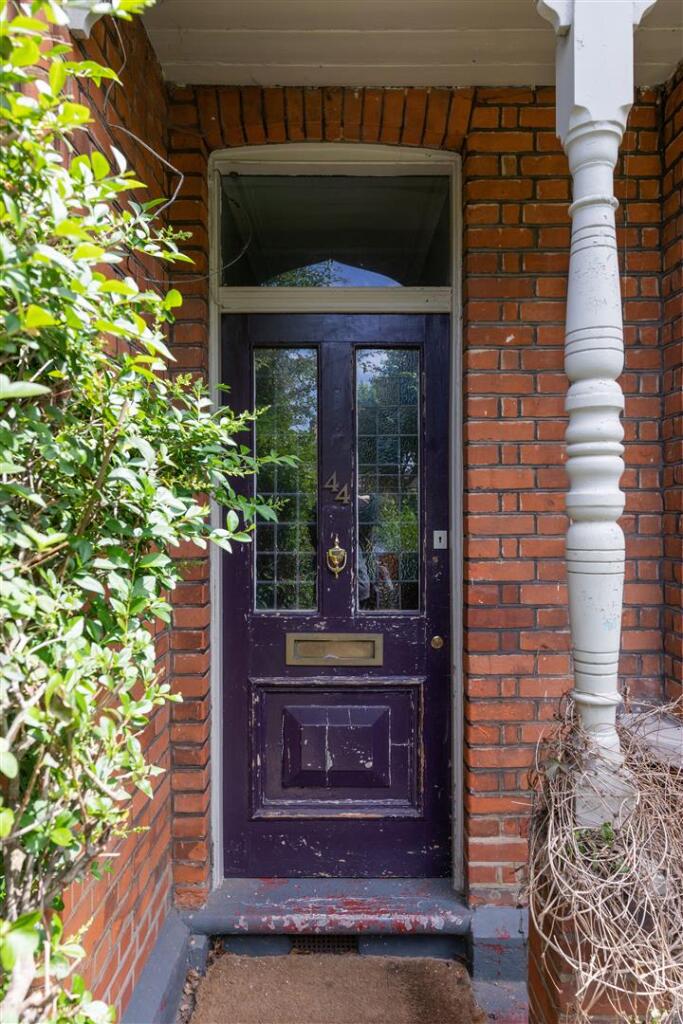 Pretoria Avenue, E17