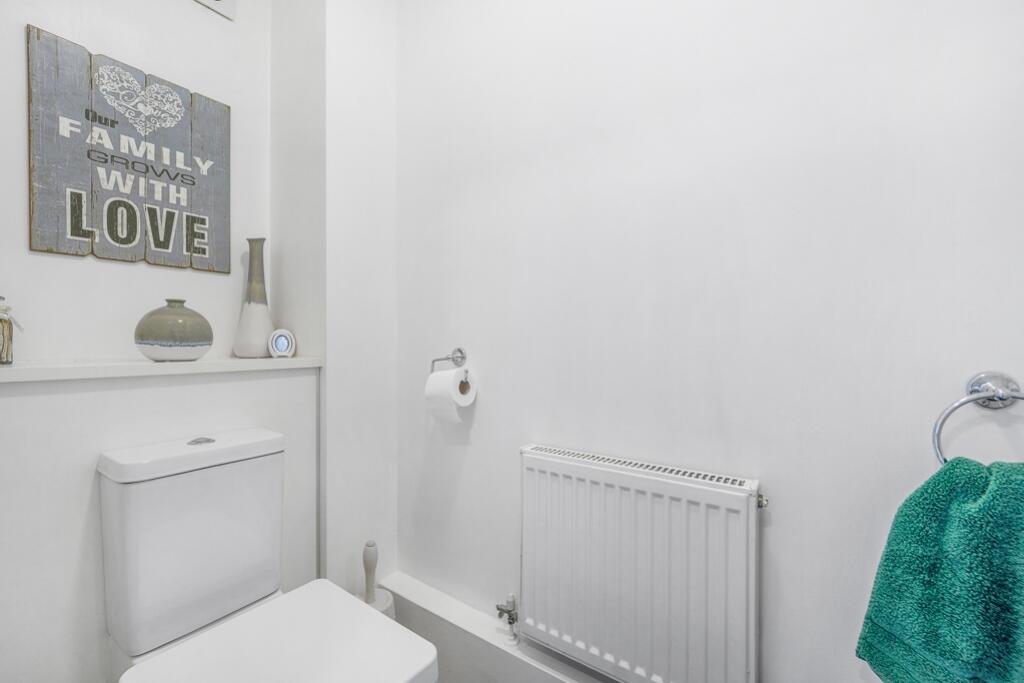 2 St Marys Gardens (Cowbit)-19