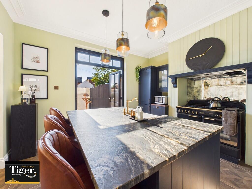 CAM03440G0-PR0391...