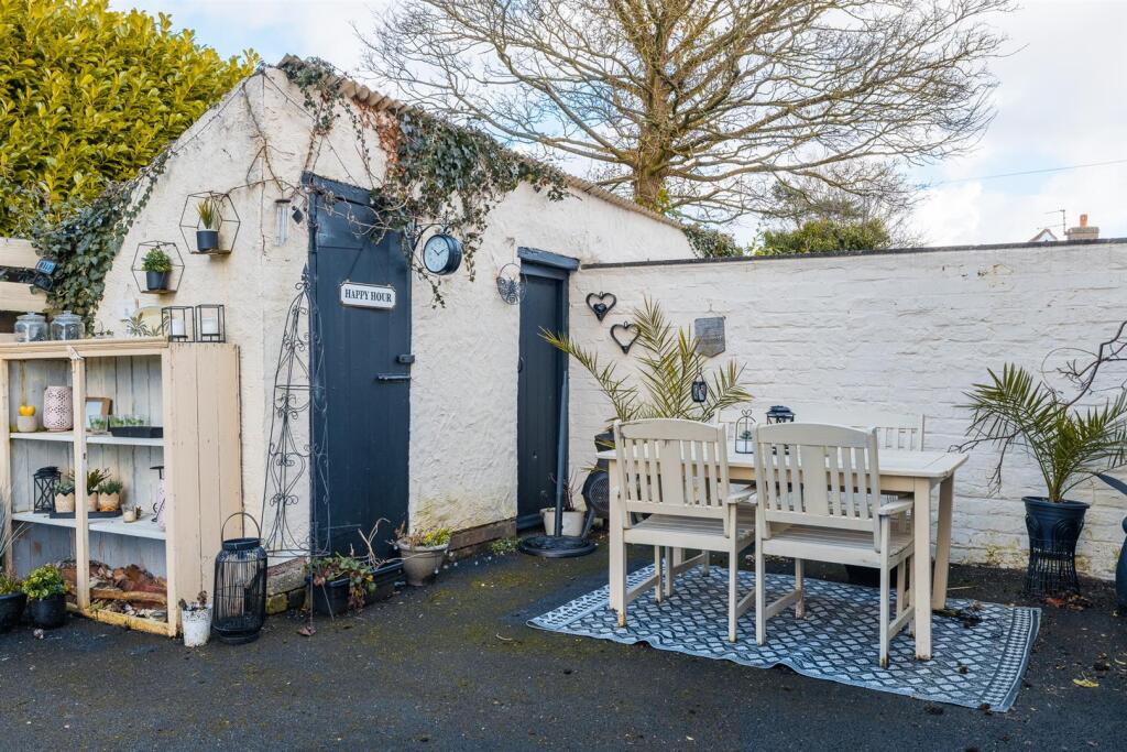 Stables Close-20.jpg