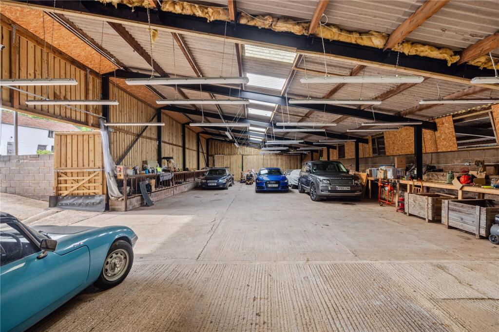 Modern Barn/Workshop