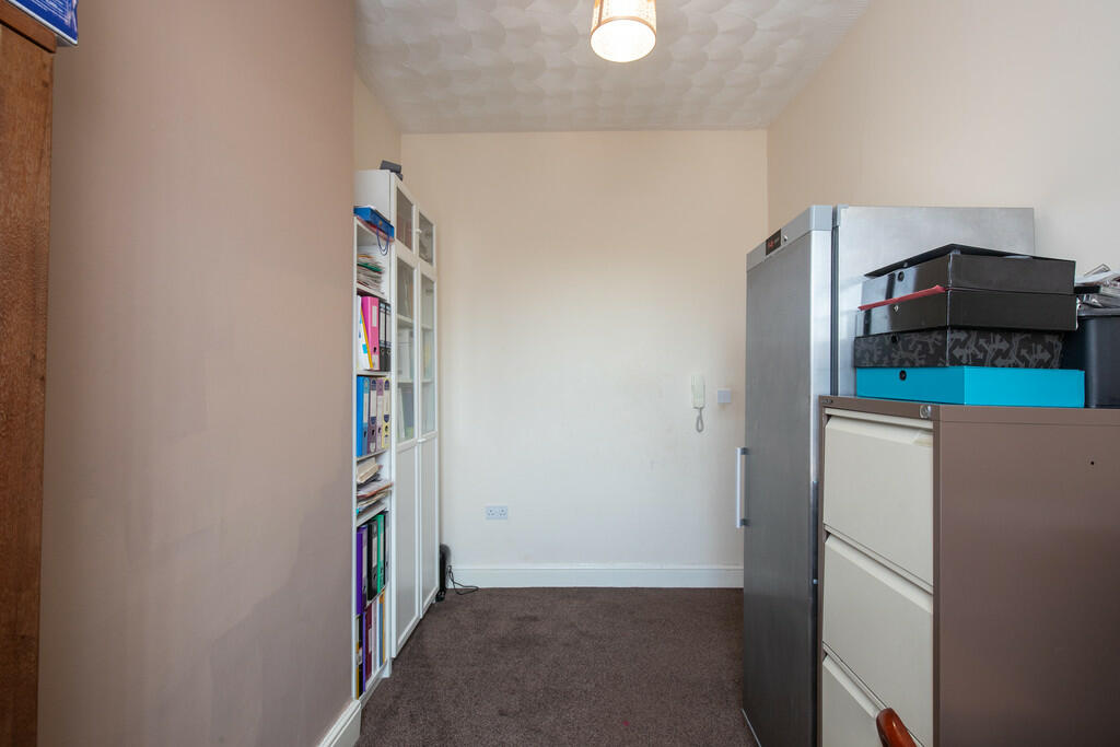 384 Brighton Rd -...