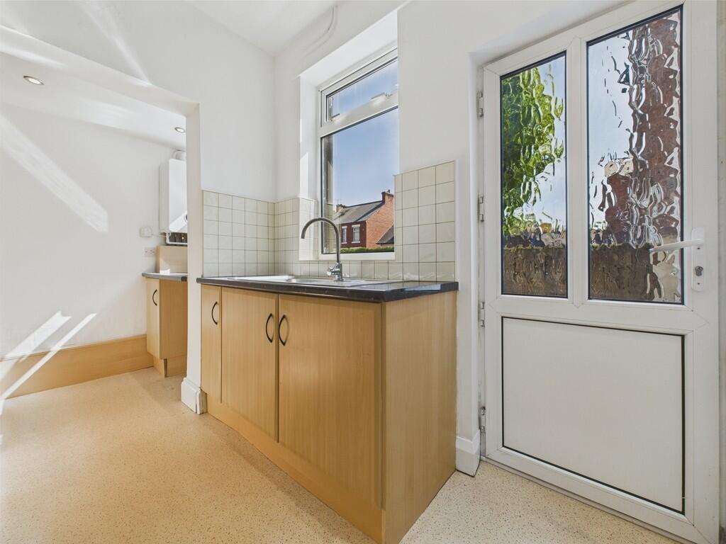 CAM04273G0-PR0126...