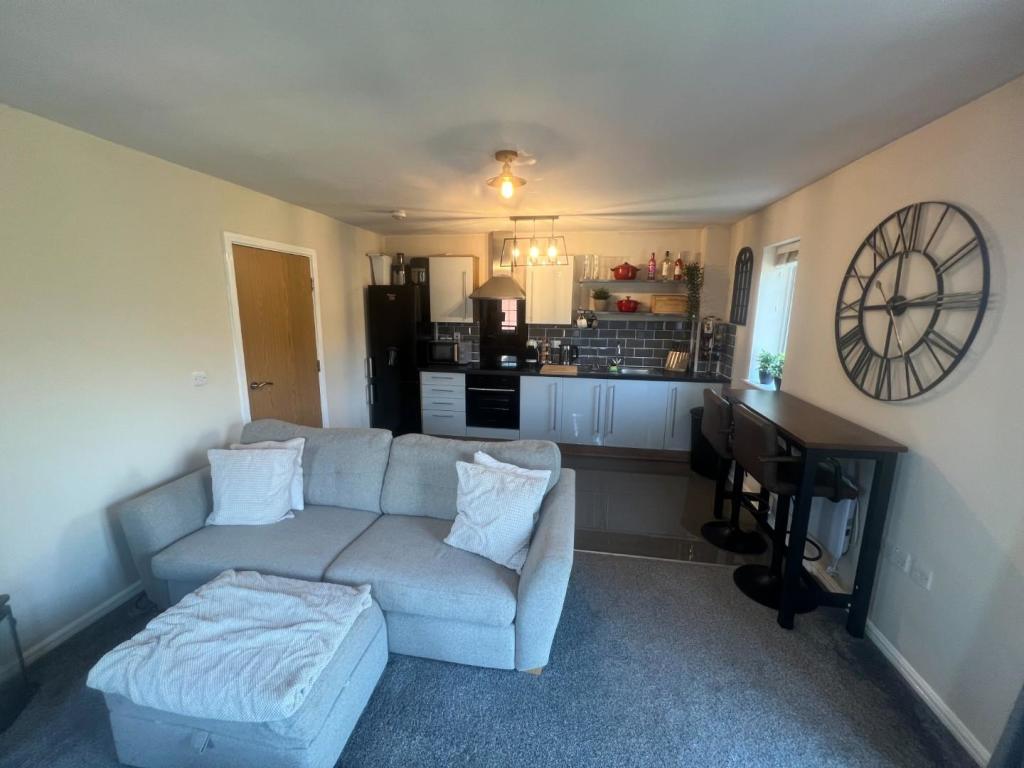 Lounge/Kitchen