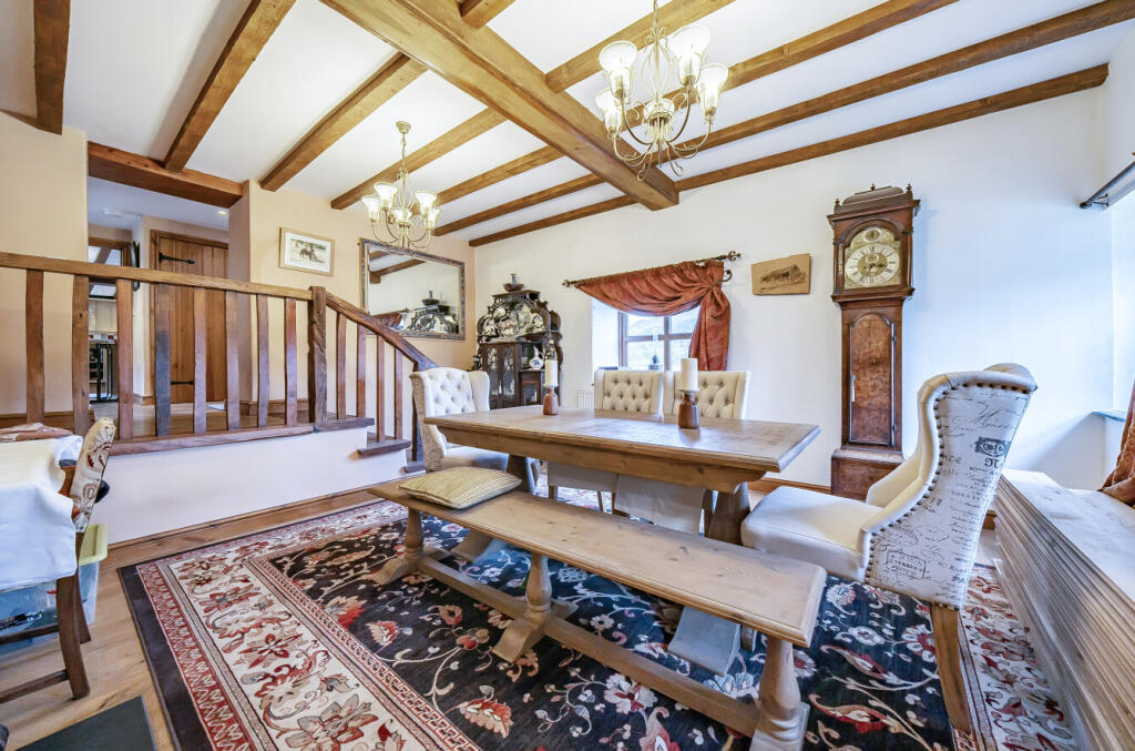 1361052-9-68e7e96...