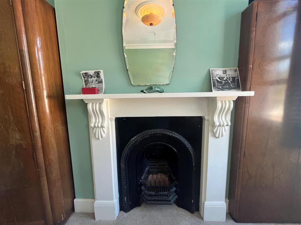Bedroom 1 Fireplace
