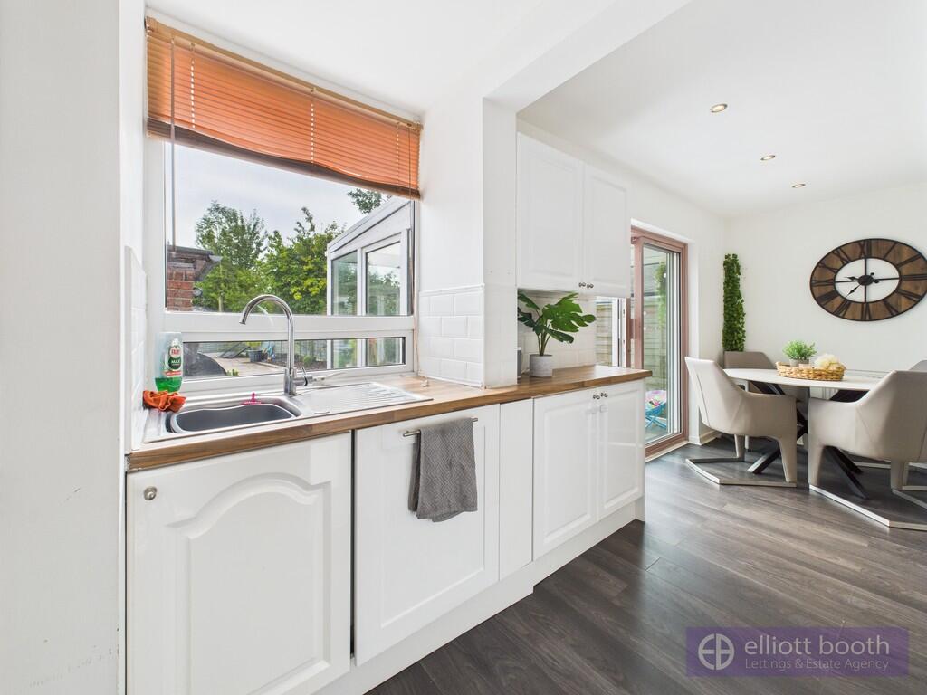 Kitchen/Dining Ro...