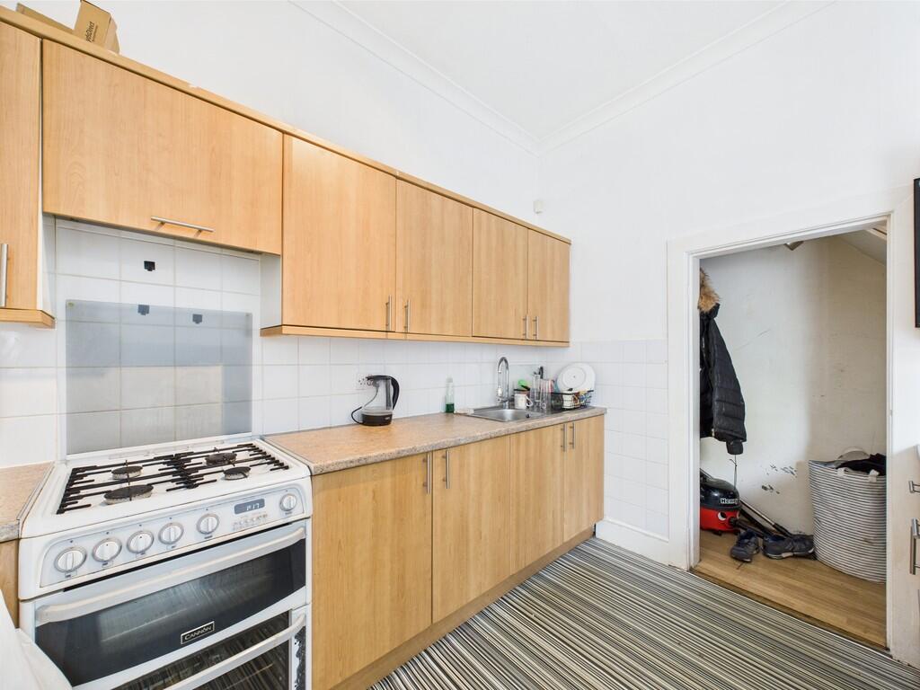 CAM01835G0-PR0203...