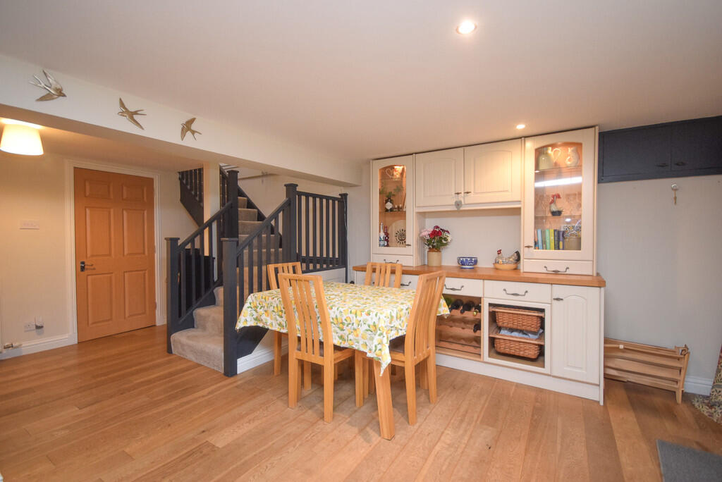 28 Cross Street, ...