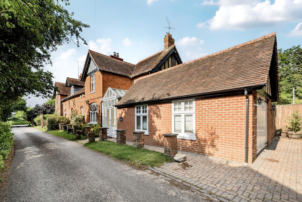 1306492-27-6849b2...