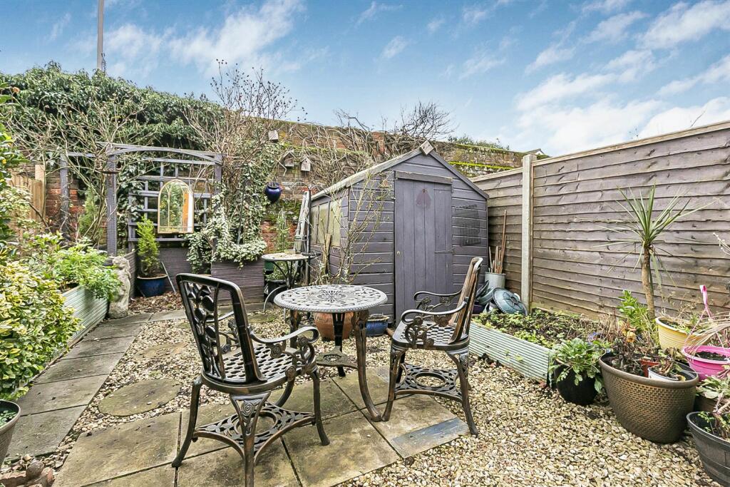Garden View 2