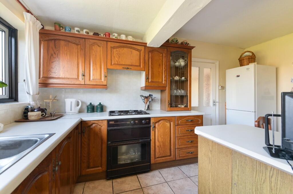 BEACON WAY, (10).jpg