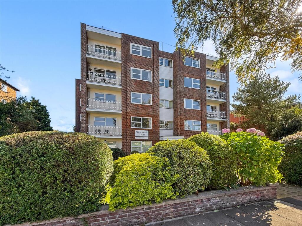 2 Wentworth Court-016.jpg