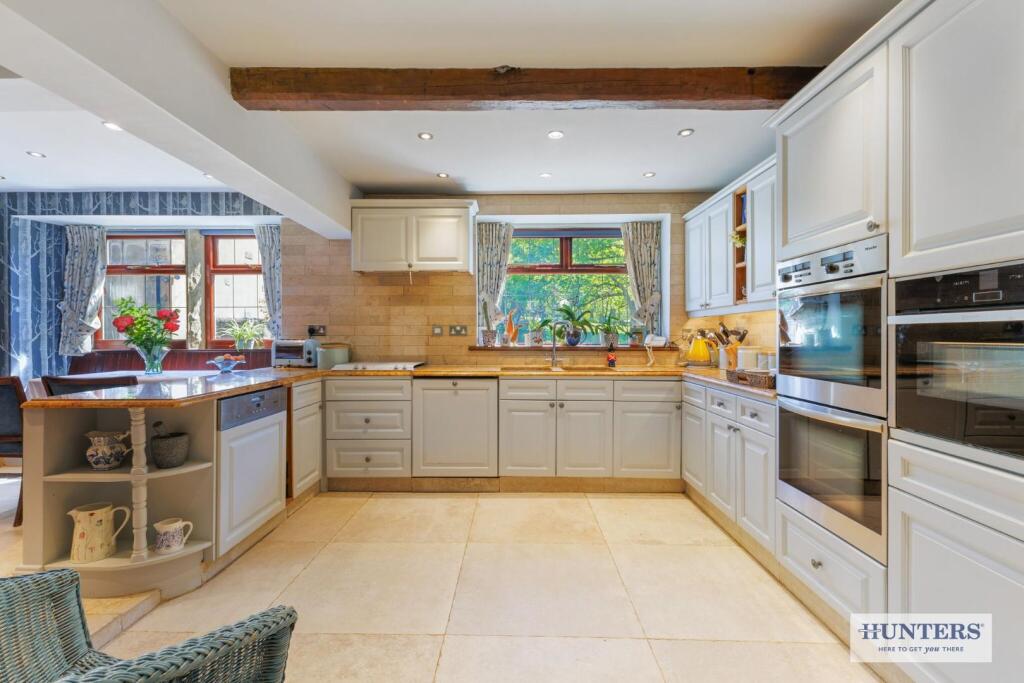 91538_Upcroft House Farm Carlton Lane Guiseley  (2