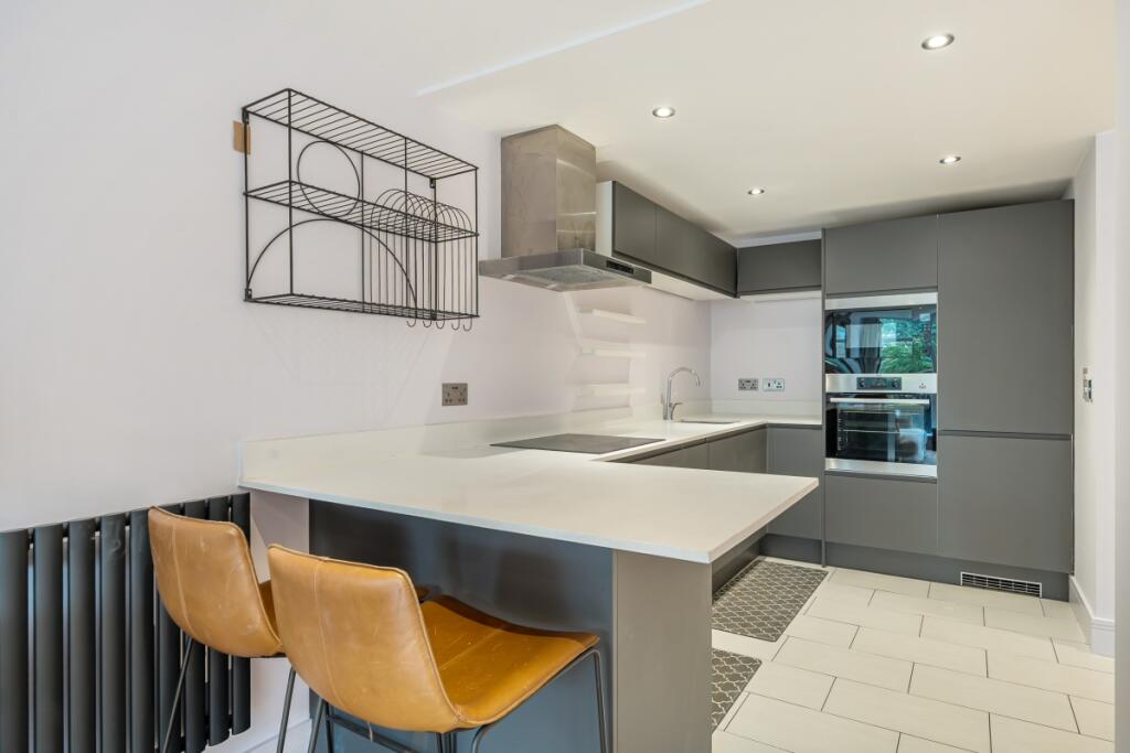 1300739-8-683ebf3...