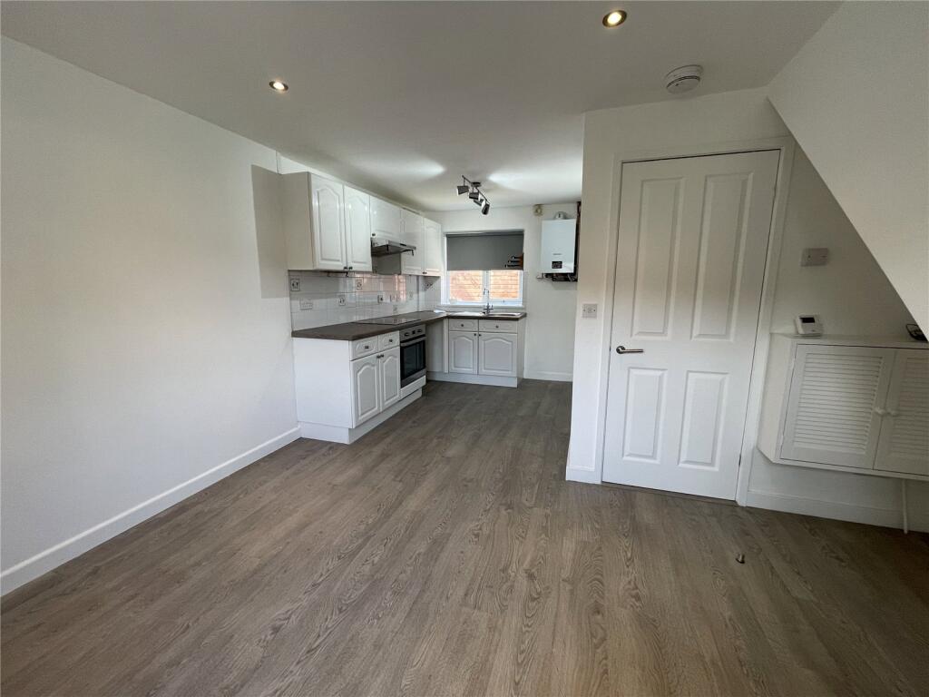 Lounge / Kitchen