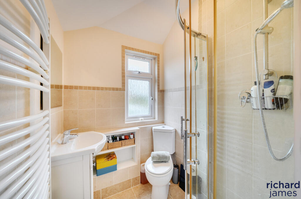 ea36b8f1b33d4370b8809a148e979b03