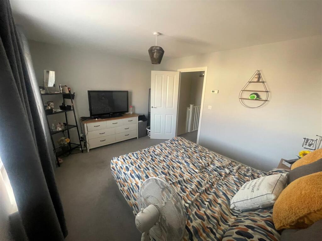 MASTER BEDROOM 5.jpg