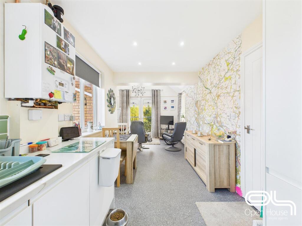 Open Plan Kitchen/ Dining Room