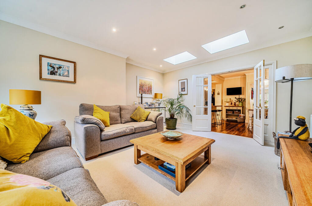 1369219-21-68efbf...