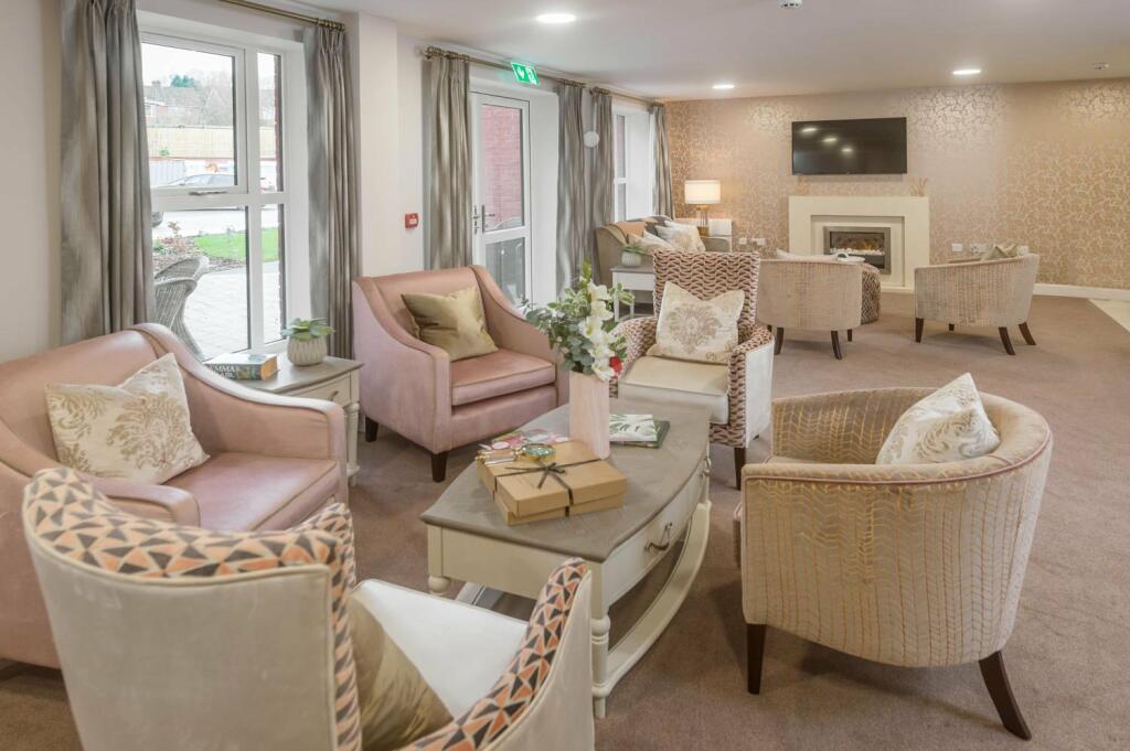 Milward Place Homeowners Lounge  