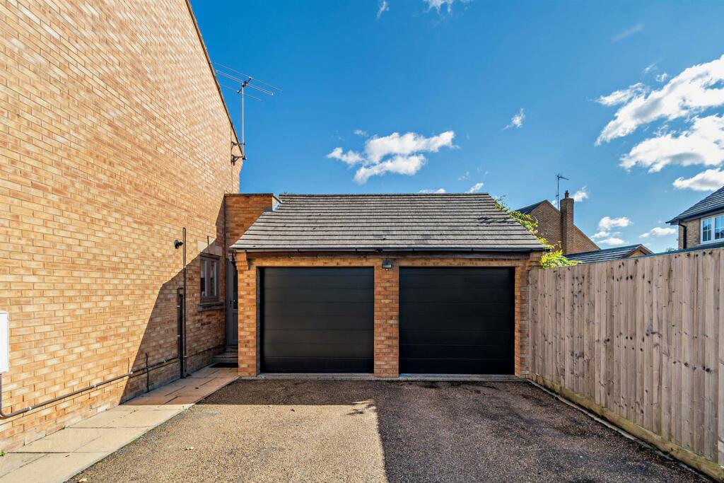 8622819-exterior24-800.jpg