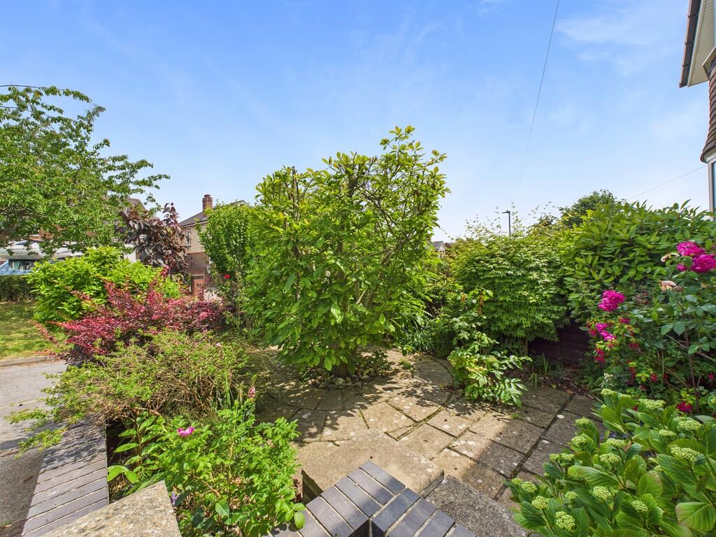 CAM05068G0-PR0035...